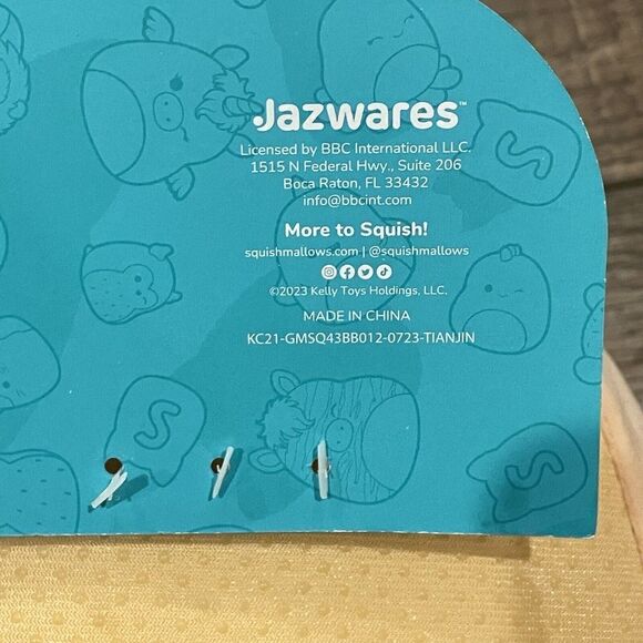 Squishmallow Slippers Girls Pink Dabria Donut Doughnut Plush Size 13-1 NEW - Picture 9 of 10